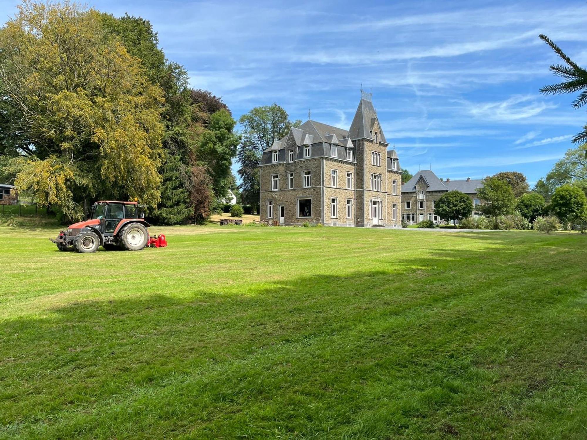 Chateau De Porcheresse Daverdisse Exterior foto